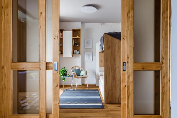 Квартира с фито-стеной и яркими акцентами в Москве