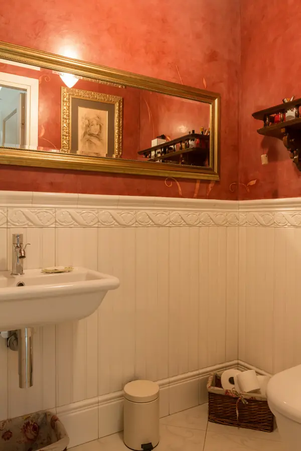 Дом под Петергофом