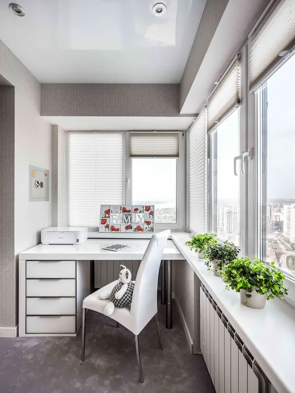 Интерьер с видом на Волгу