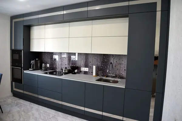 Кухня "PROFILO metallo".