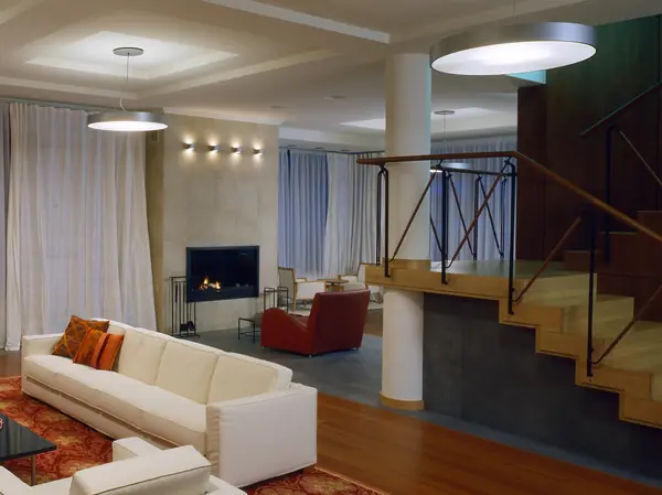 Гостиная на 1 этаже