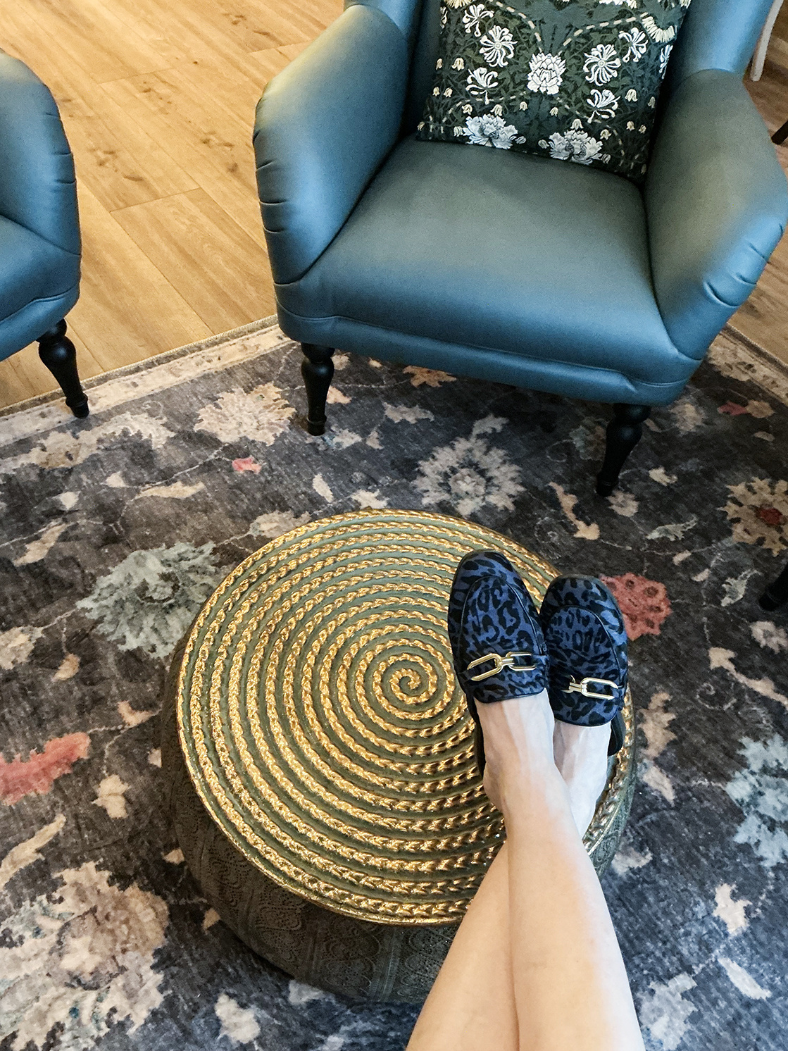 Бревенчатый дом с баней