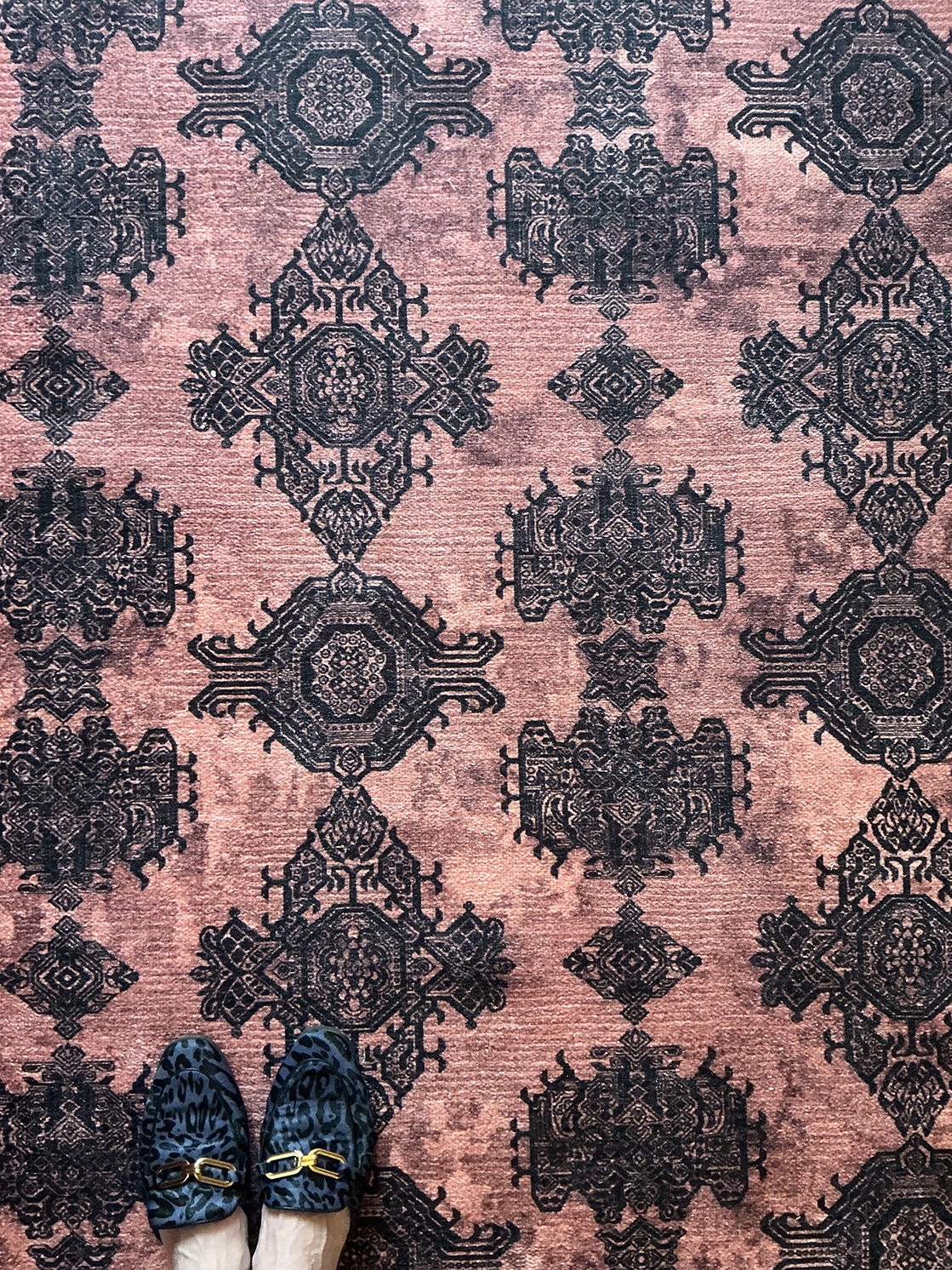 Бревенчатый дом с баней