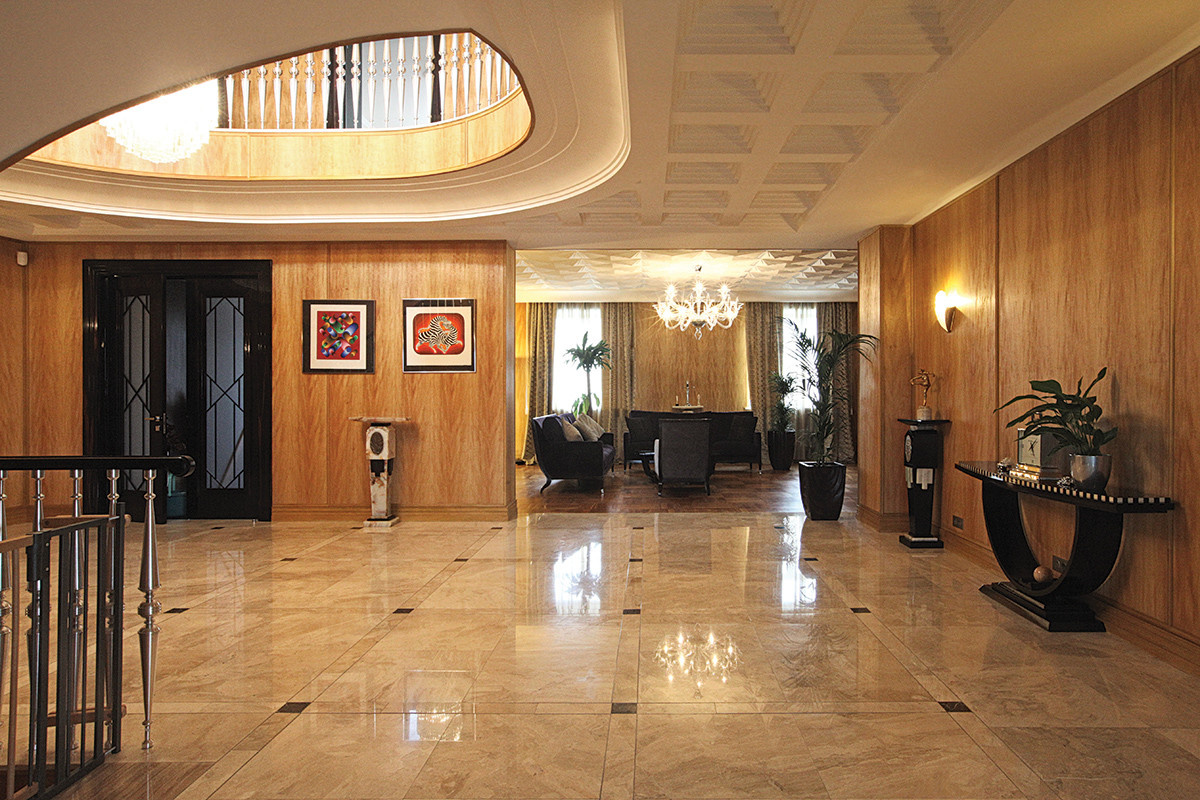 Authentic Art Deco Penthouse