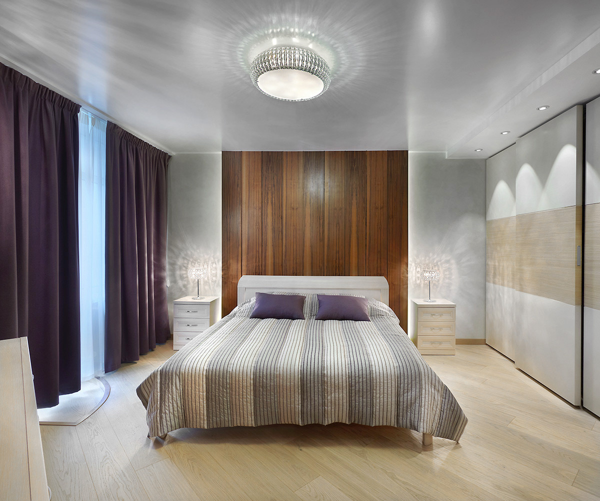NUT-WOOD — Bedroom