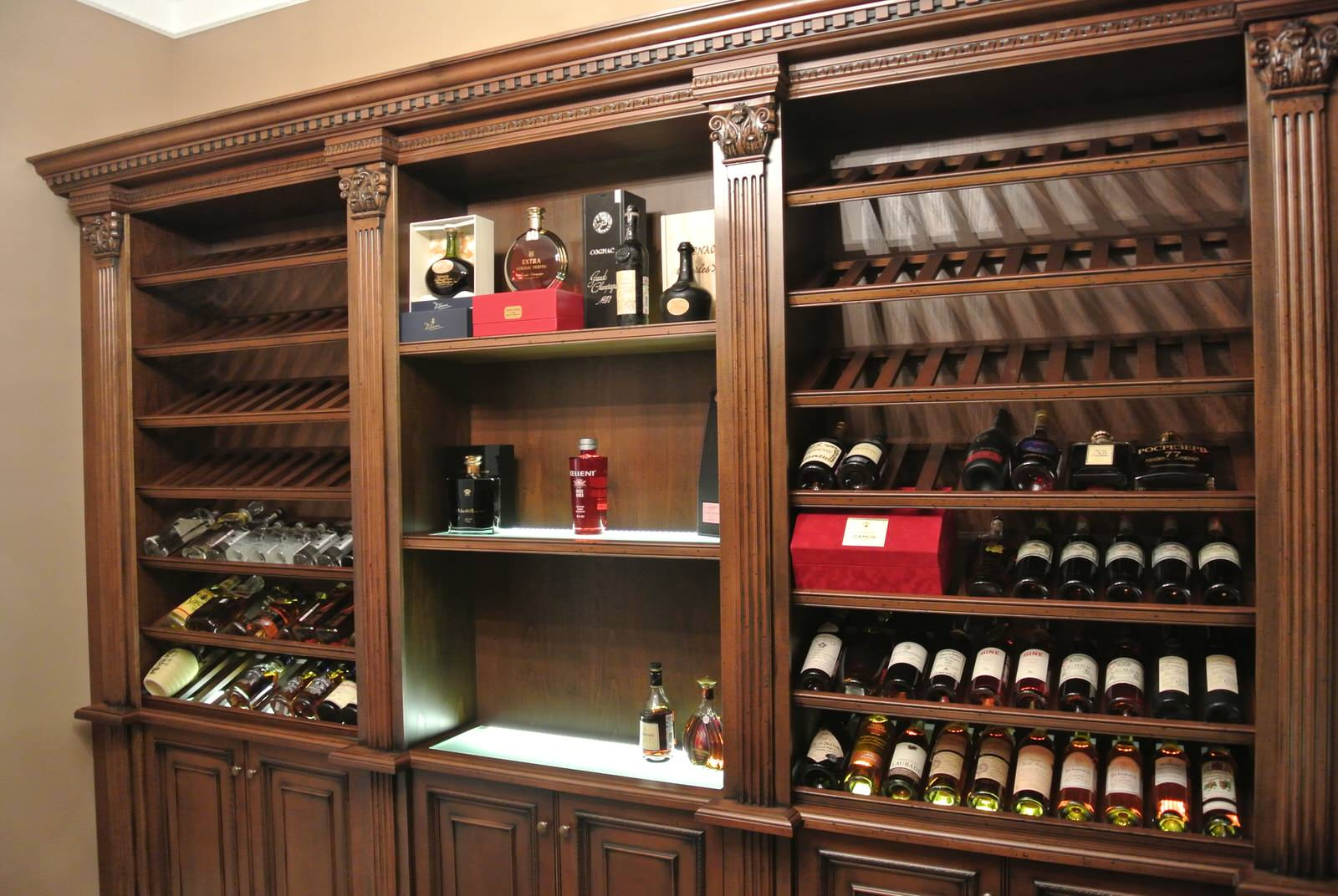 Винный погреб из бука / Beech Wine Cellar.