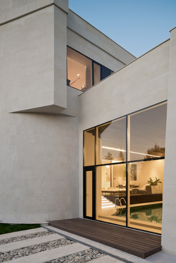 VILLA IN AGALAROV ESTATE