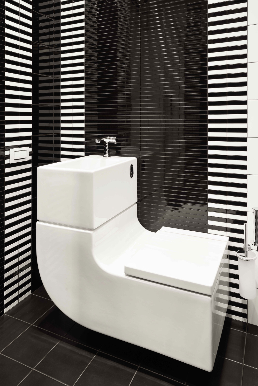 Просто фото: Сантехника для маленькой ванной —  27 примеров