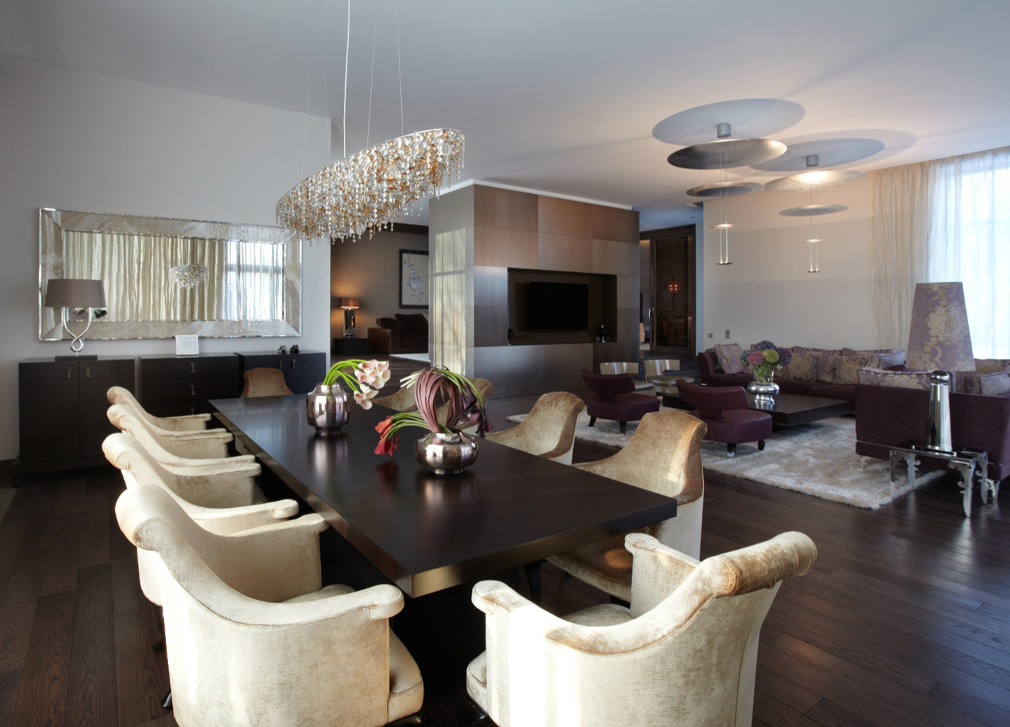 ДОМ 1800 КВ.М. КРИСТАЛ ИСТРА