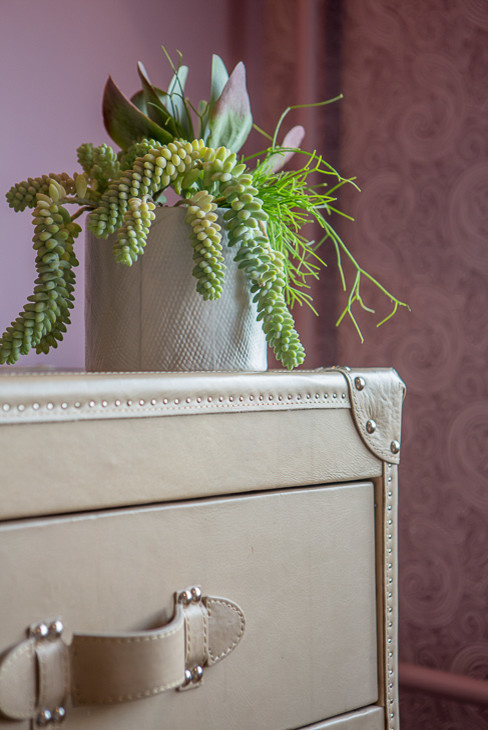 Houzz тур: Квартира-путешествие с графикой Анатолия Зверева