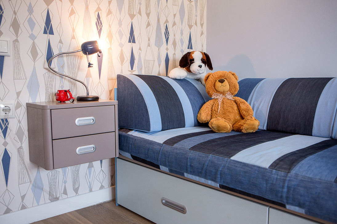 Houzz тур: Квартира-путешествие с графикой Анатолия Зверева