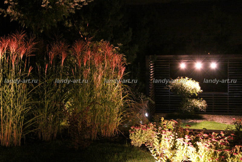 Современный сад на склоне