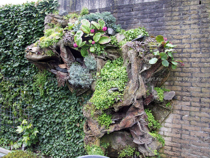 Вертикальные цветники.