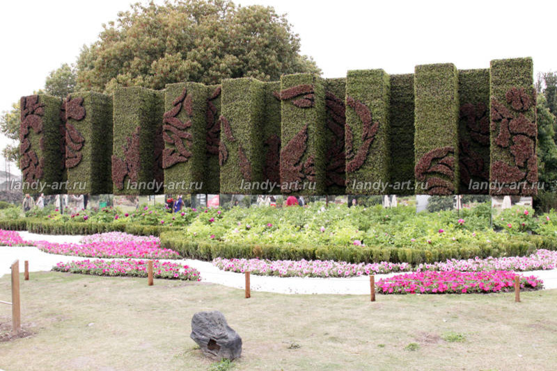 Вертикальные цветники.