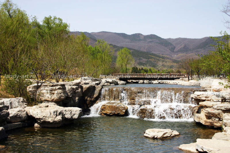 Каскады и водопады.