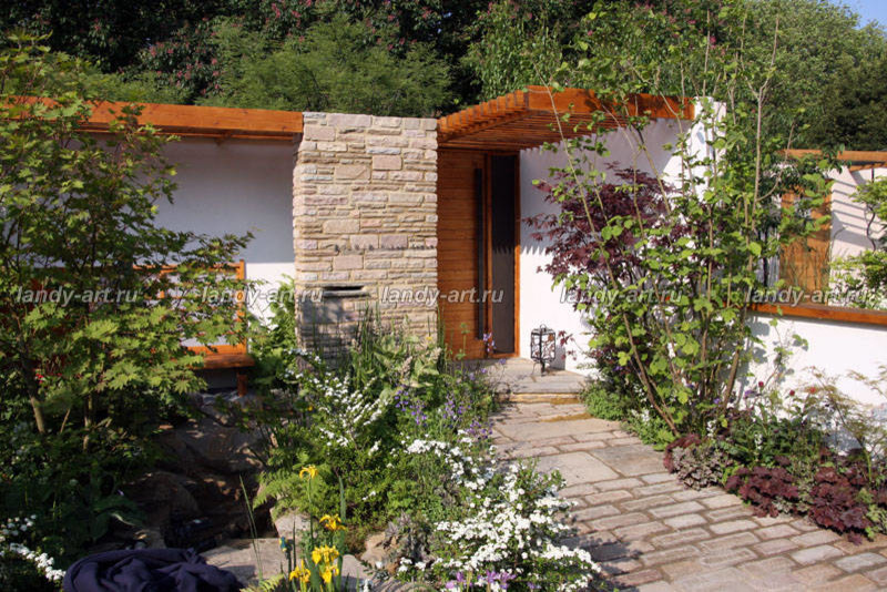 Перголы в частных садах.