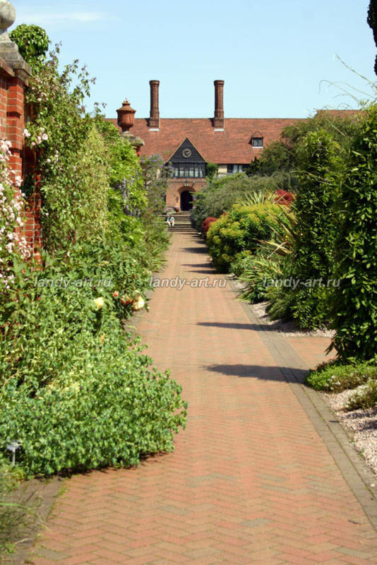 Мощение клинкерным кирпичом.