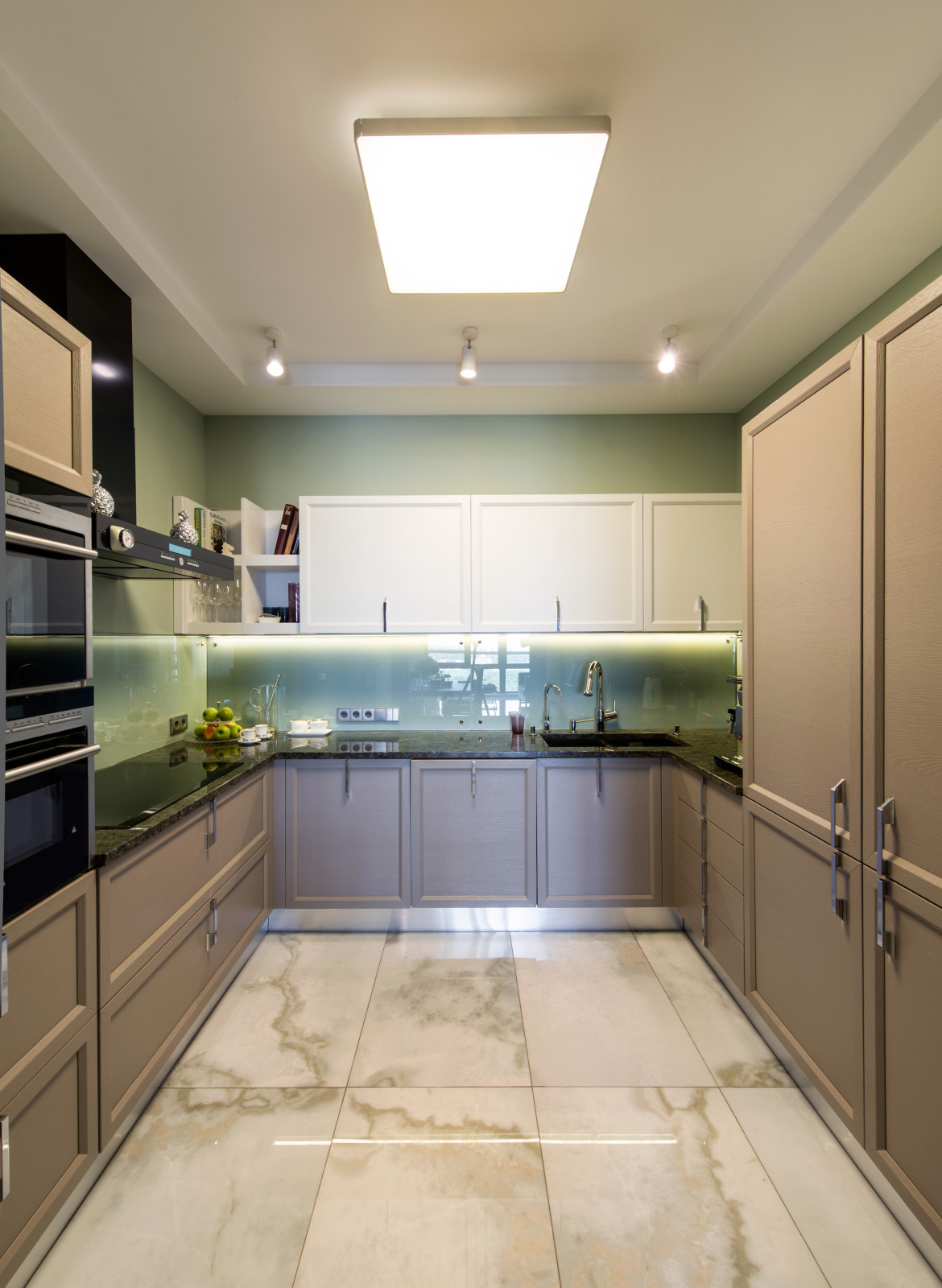 Квартира с панорамными окнами в ЖК "Седьмое небо"