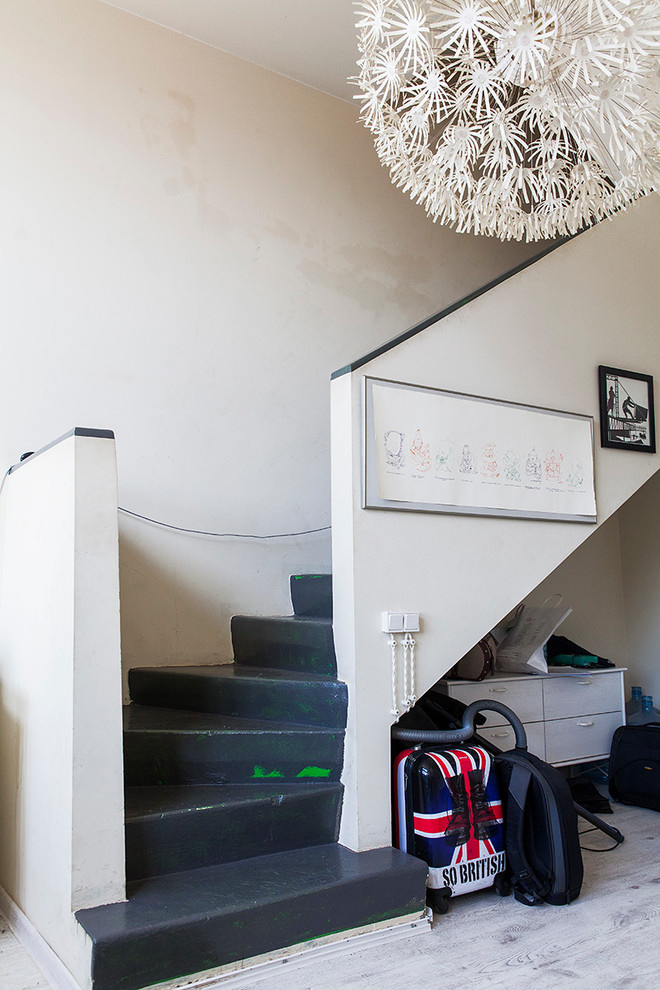 В гостях: Антон Носик и его квартира-ячейка в доме Наркомфина