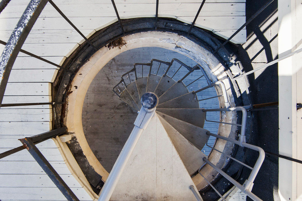 В гостях: Антон Носик и его квартира-ячейка в доме Наркомфина