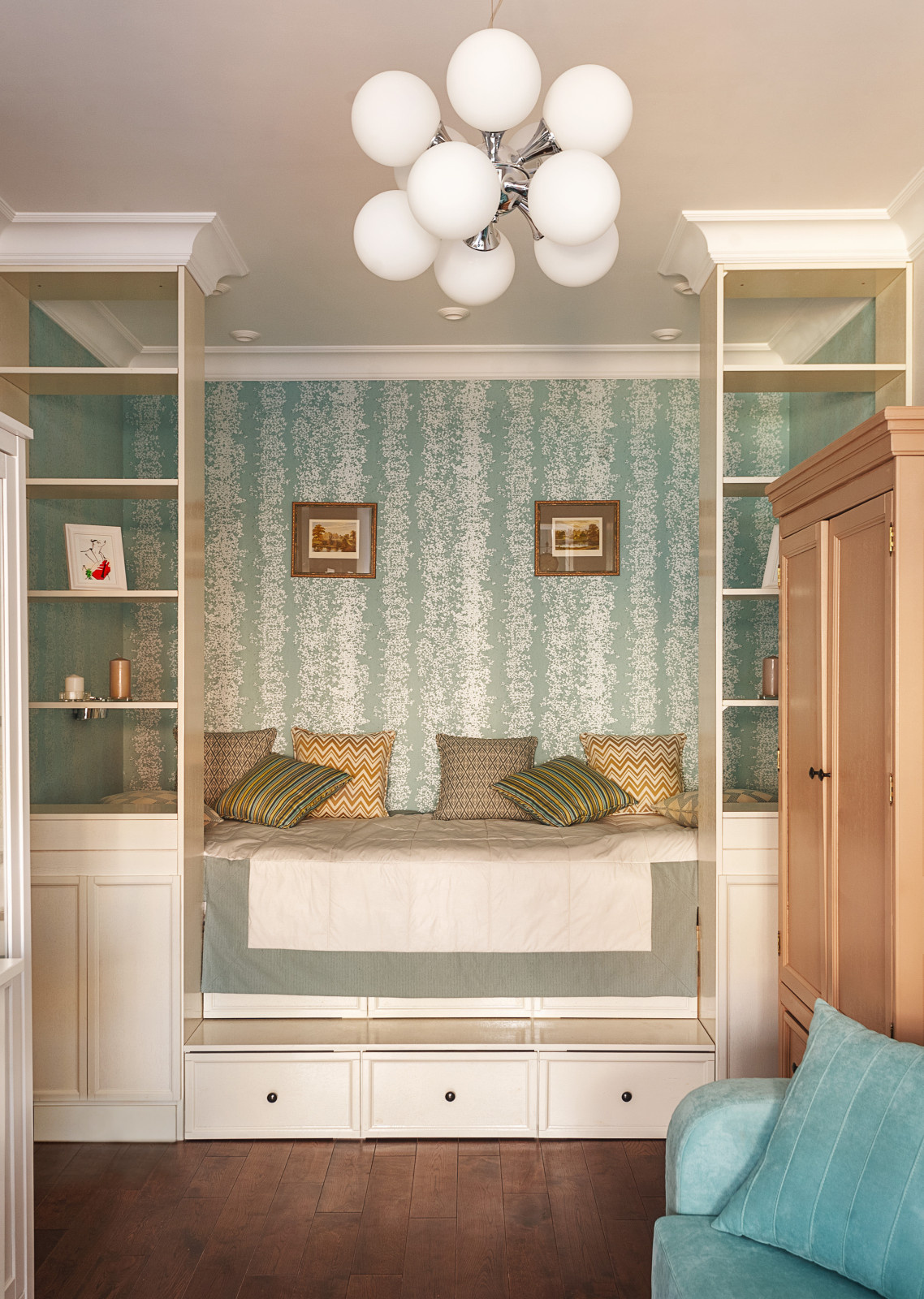 Calm,Cute and Colorful.