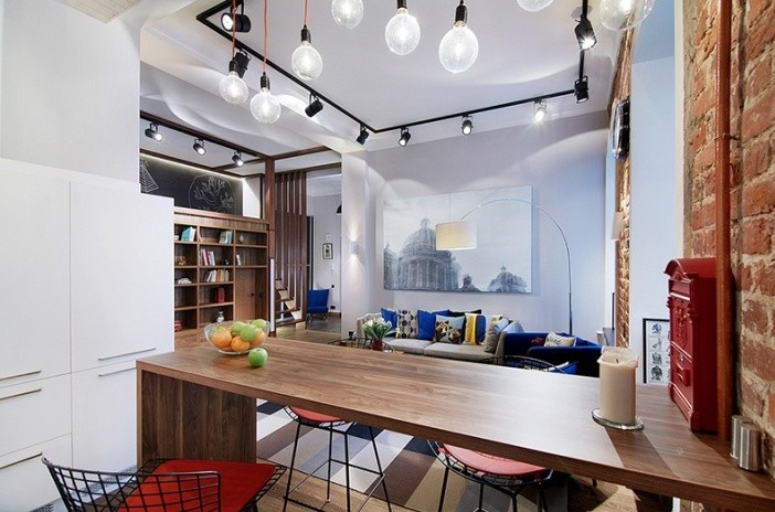 Houzz тур: Квартира в старом Петербурге с антресольным этажом