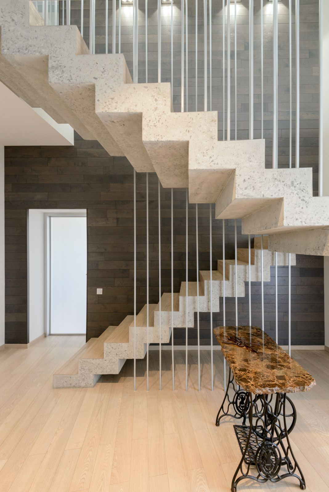 Современная квартира с Сибирским характером.