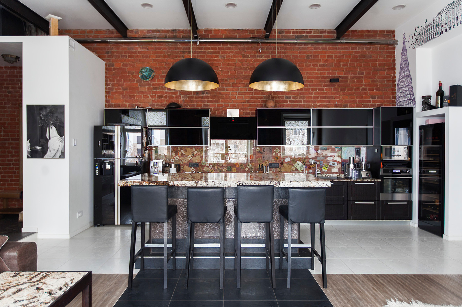 В гостях: Индустриальный шик и уважение к московскому модерну