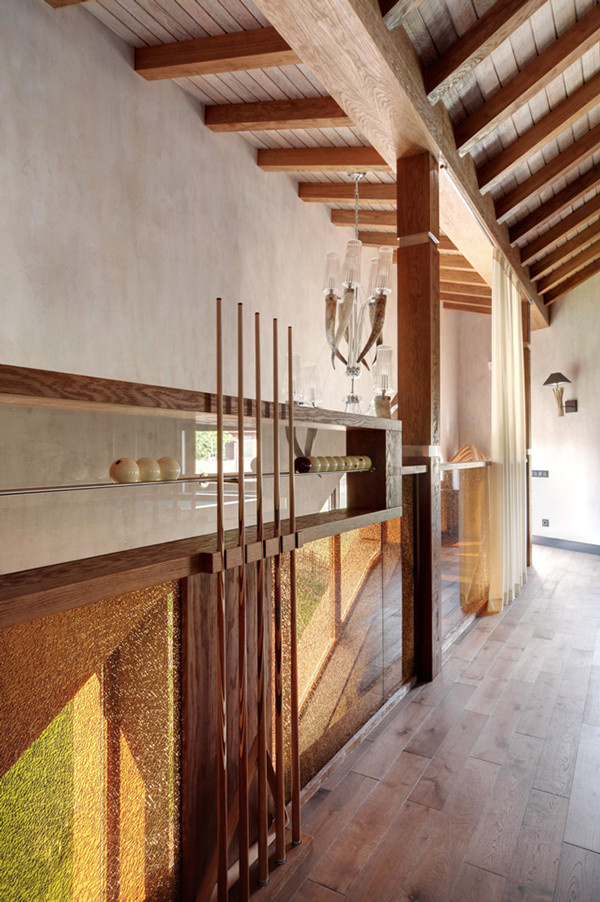 Residential for a poetess