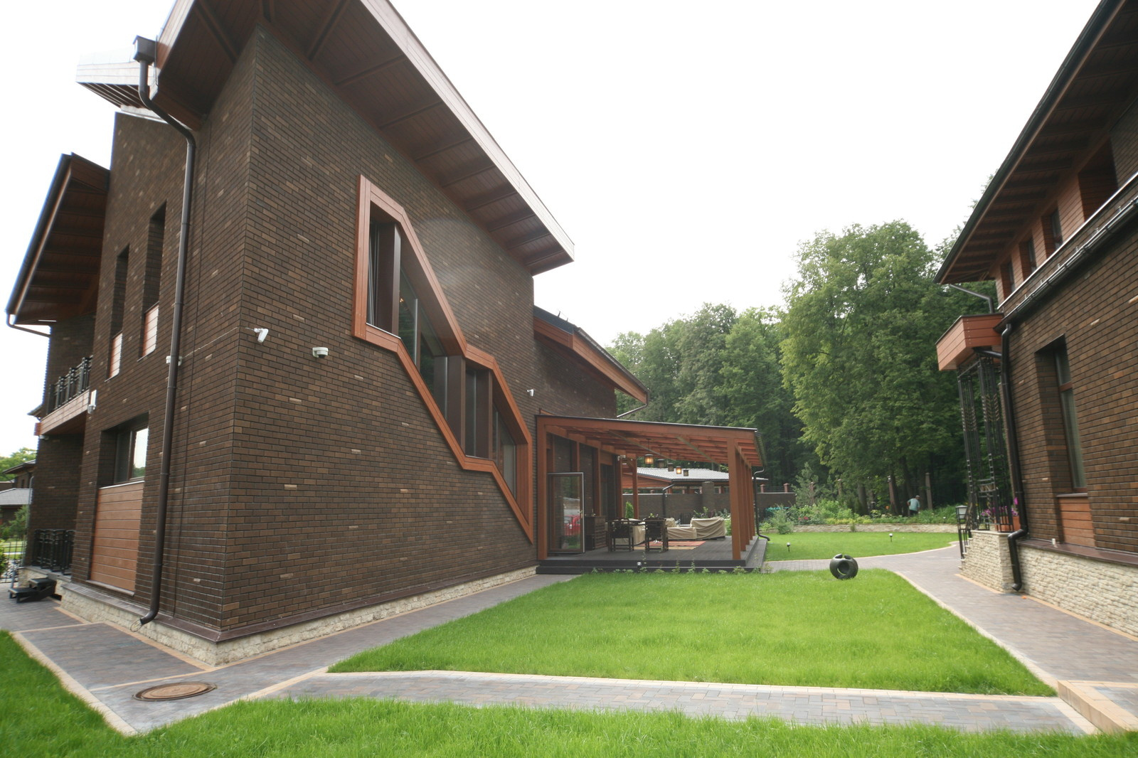 Residential for a poetess