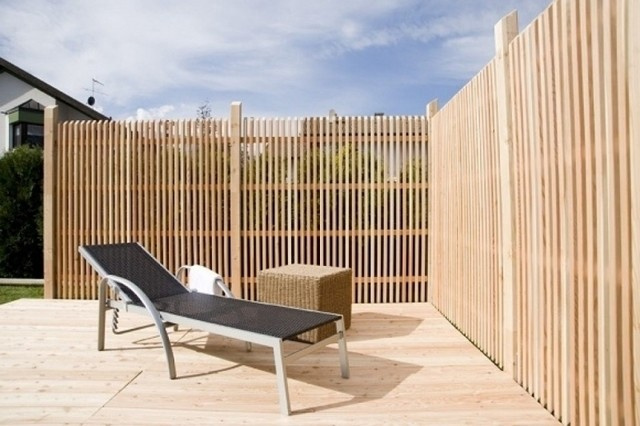 sichtschutz-garten-holz-modern-garten-und-bauen.jpg (640×426)