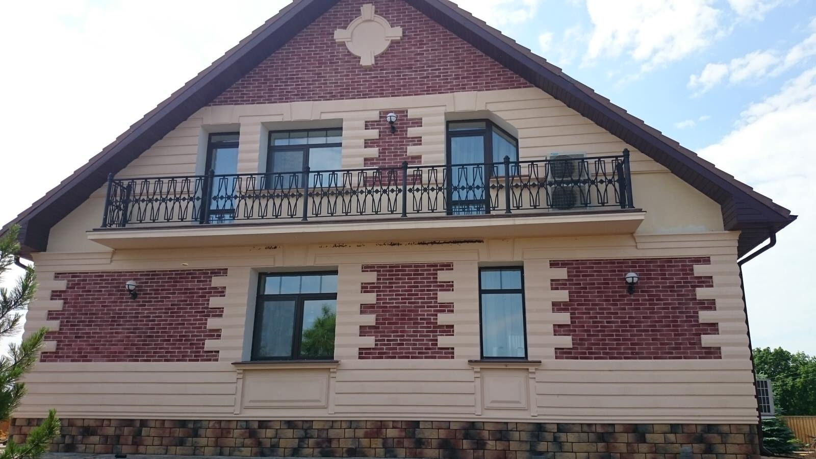 Фасады дома в английском стиле
