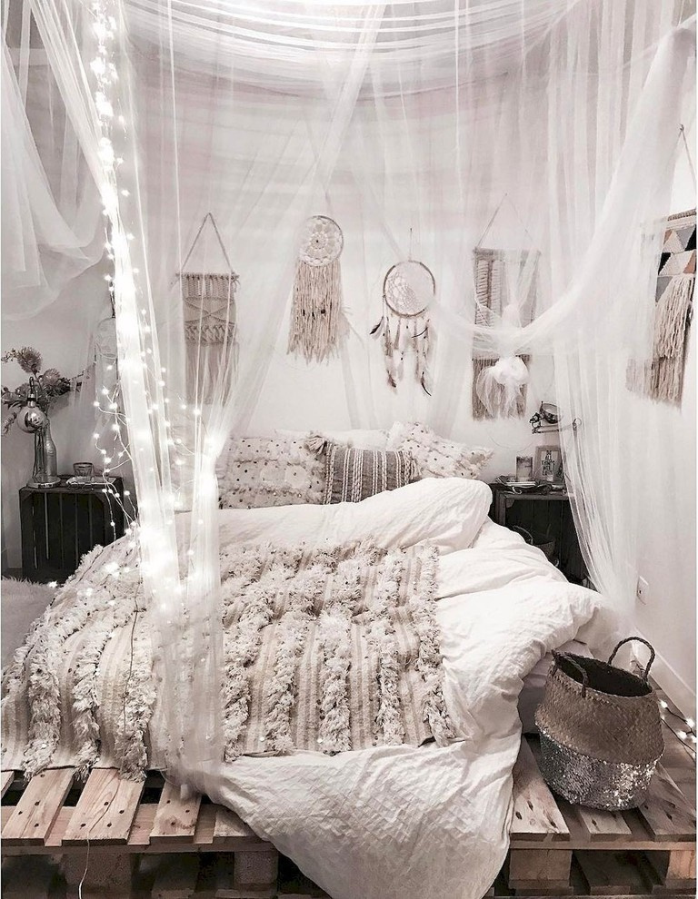 Elegance-Chic-Bohemian-Bedroom-Design-Ideas-34.jpg (1024×1279)
