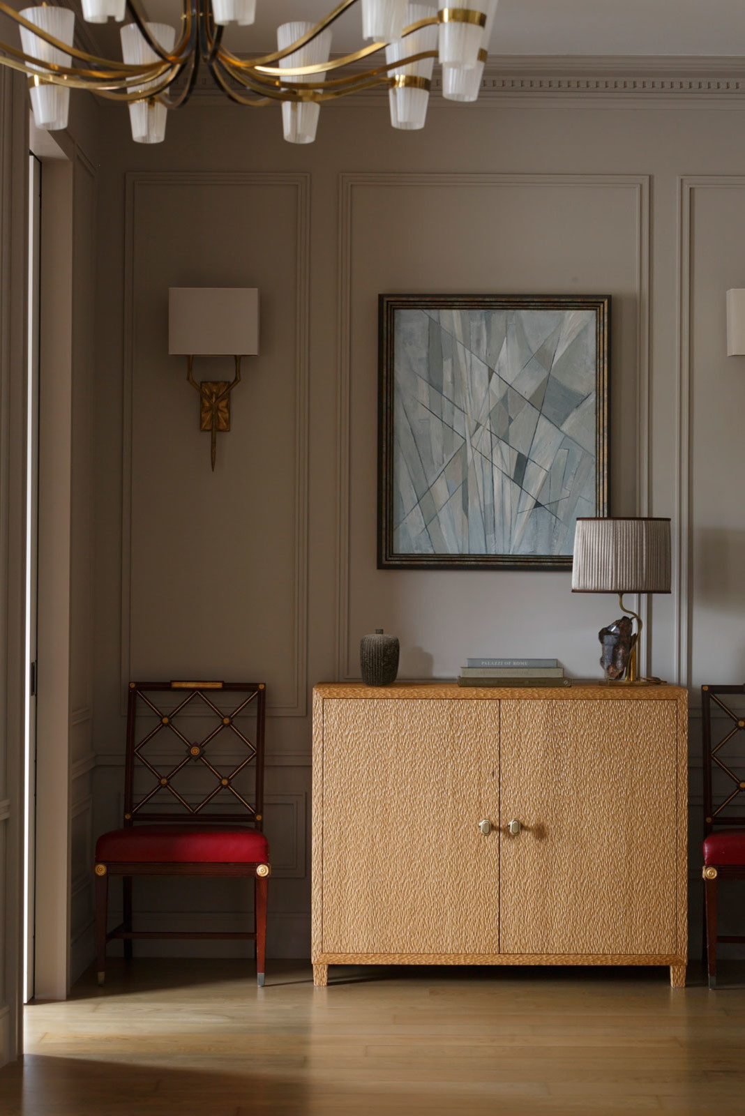 APPARTEMENT PARISIEN