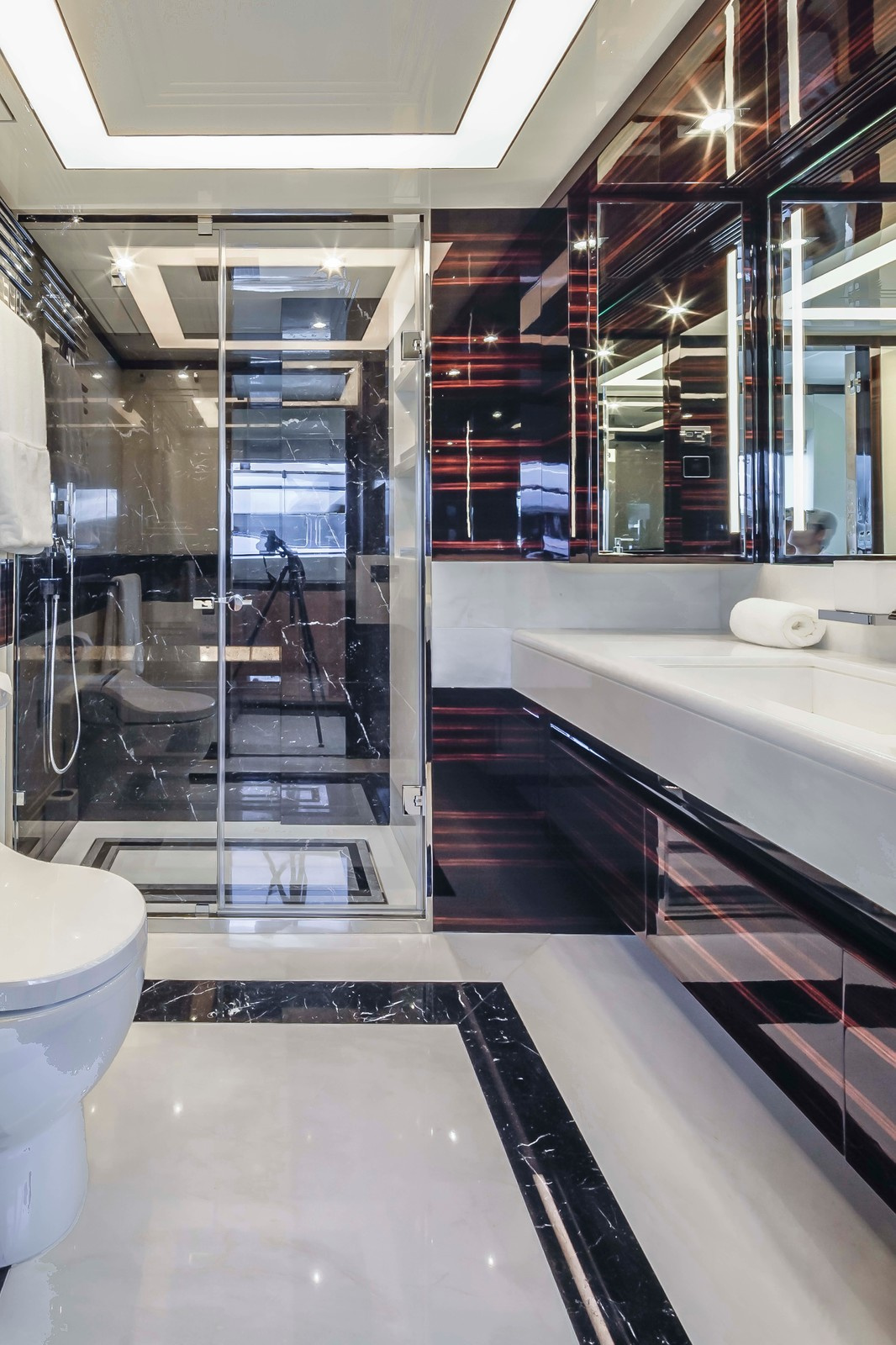 Интерьеры яхты Benetti108 "Varvara"