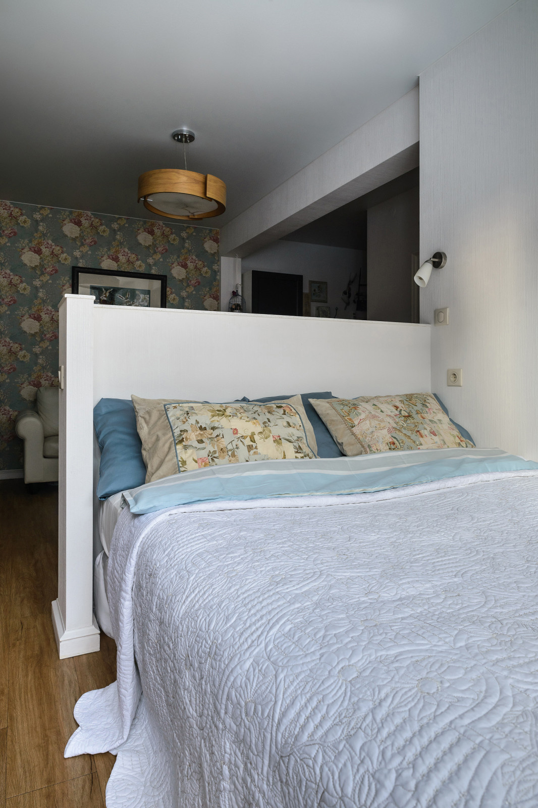 Сапожник с сапогами