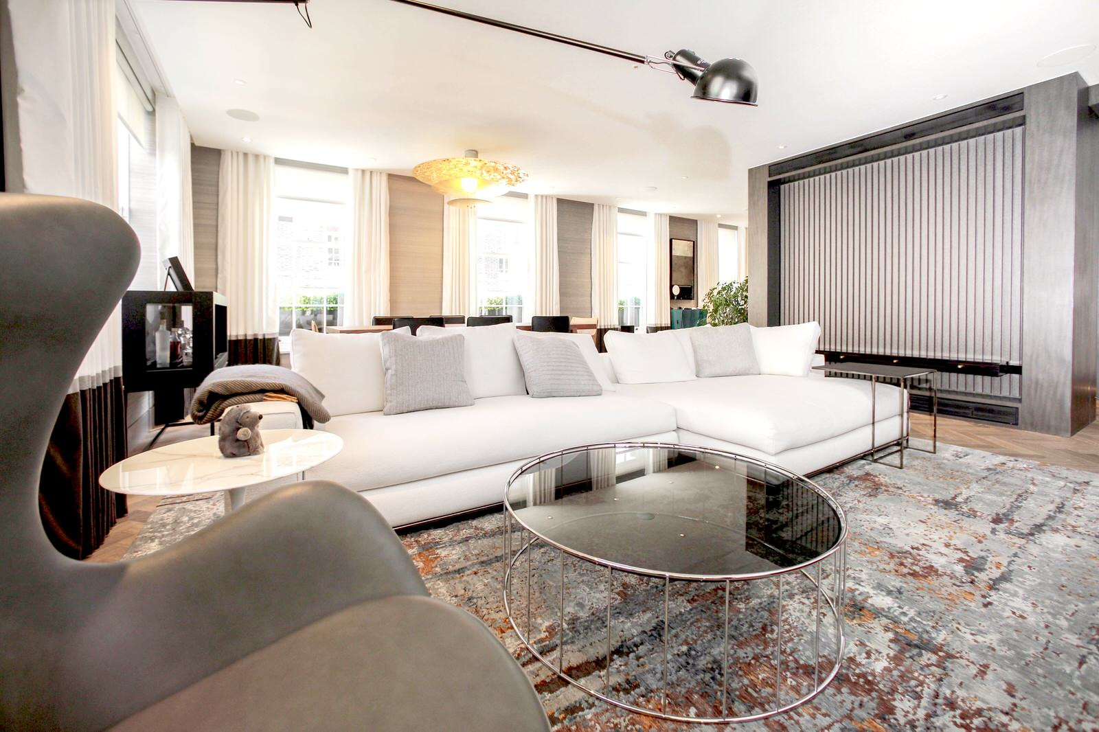 Lounge area