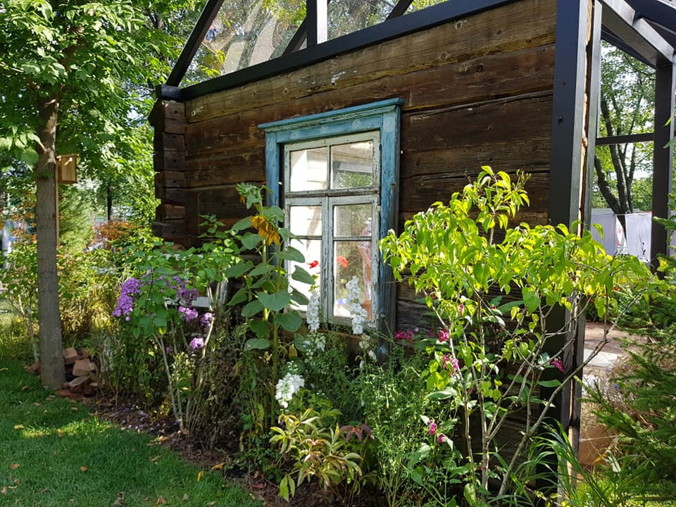 Сад недели: Белорусская хата — на краю поля ржи