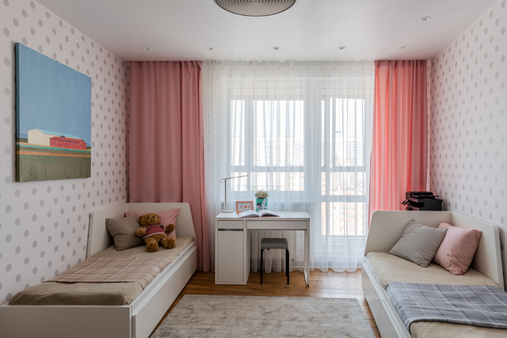 Поиск планировки: Квартира семьи дипломата из Африки [4 плана]