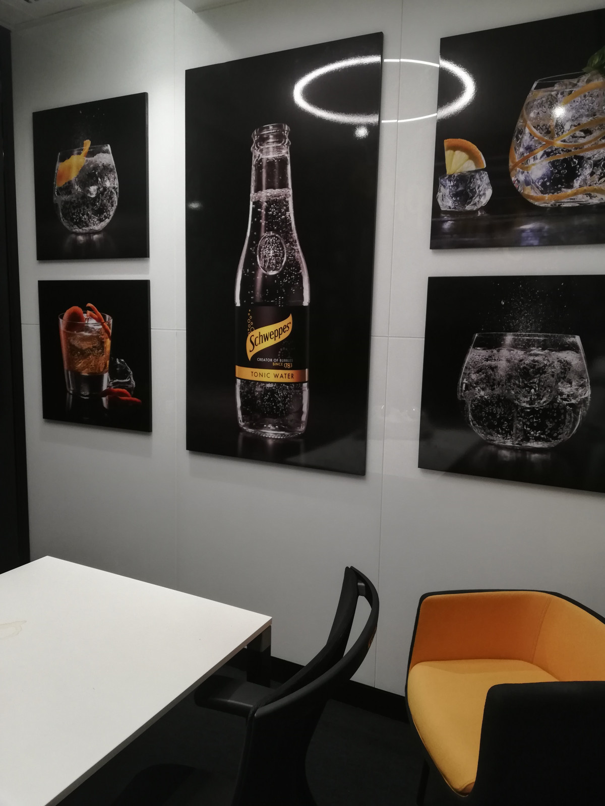 COCA-COLA . ДИЗАЙН ПЕРЕГОВОРНЫХ КОМНАТ
