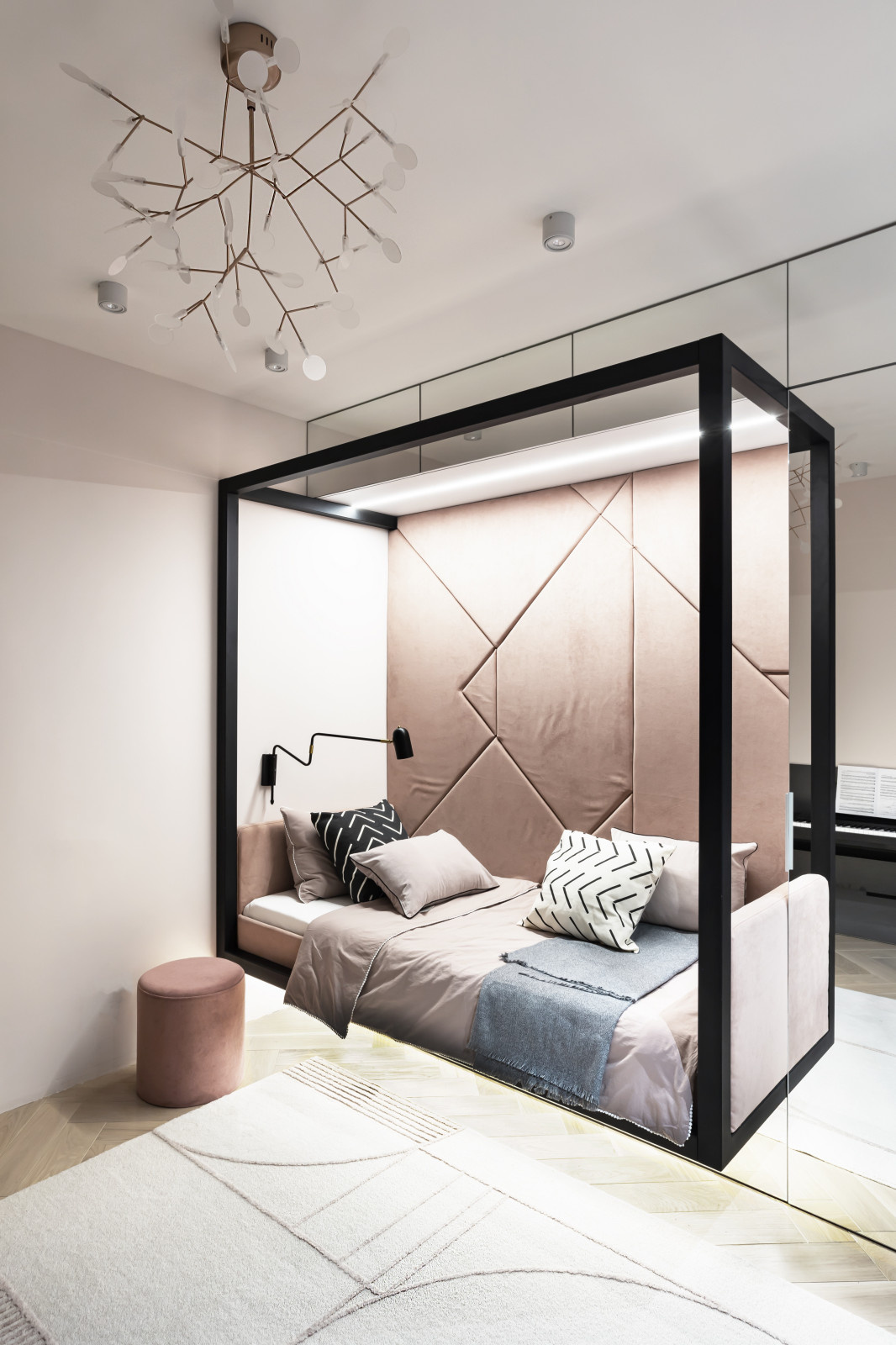 Houzz тур: Квартира с окнами в парк и индустриальной эстетикой