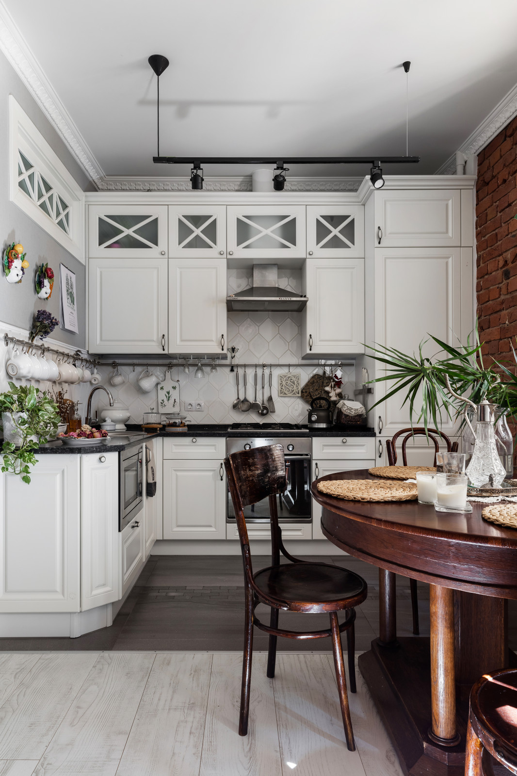 Барометр [июнь 2022]: кухни — 29 новых проектов