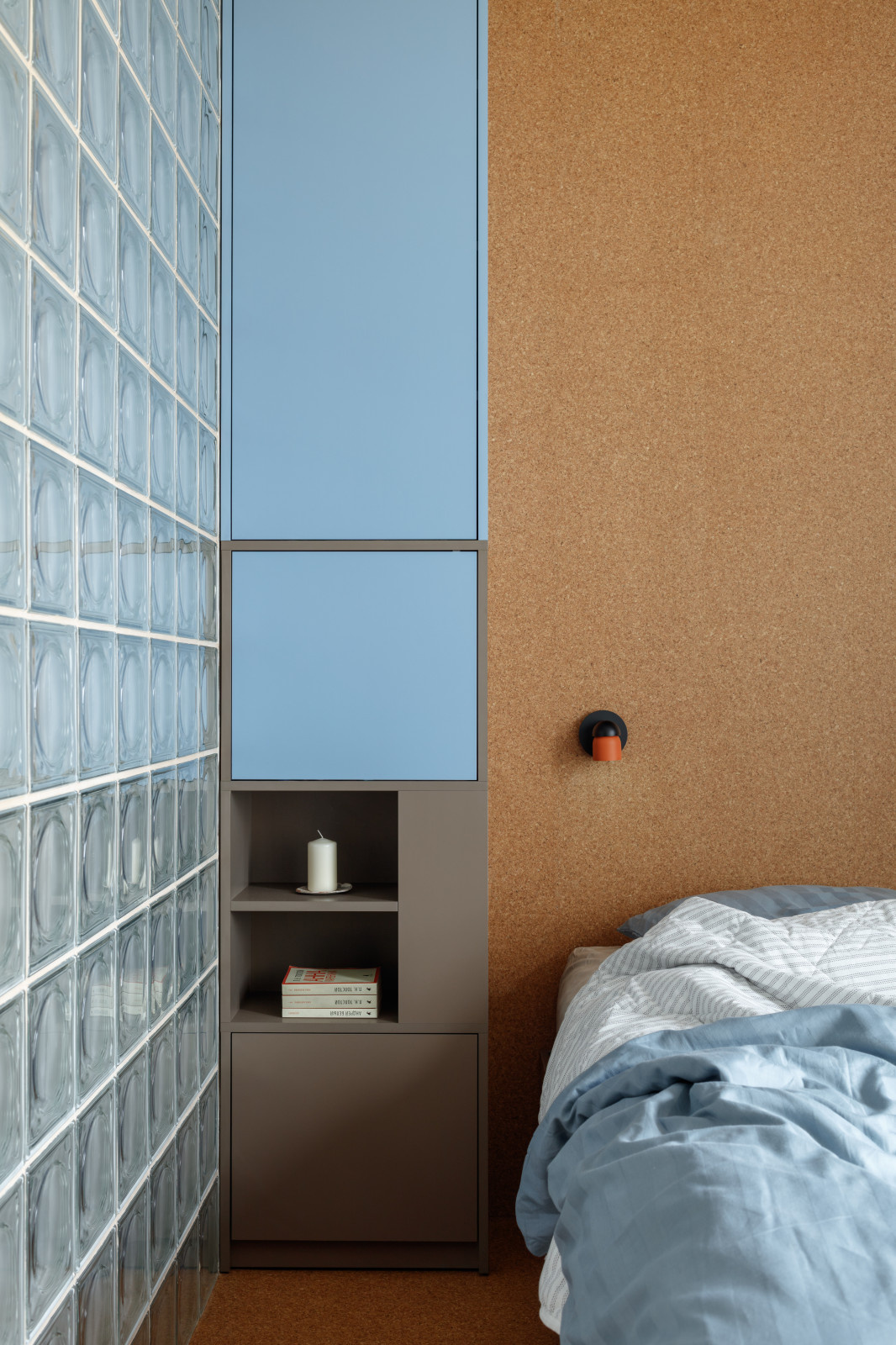 Houzz тур: Апартаменты 40 кв. м – из пробки и стеклоблоков