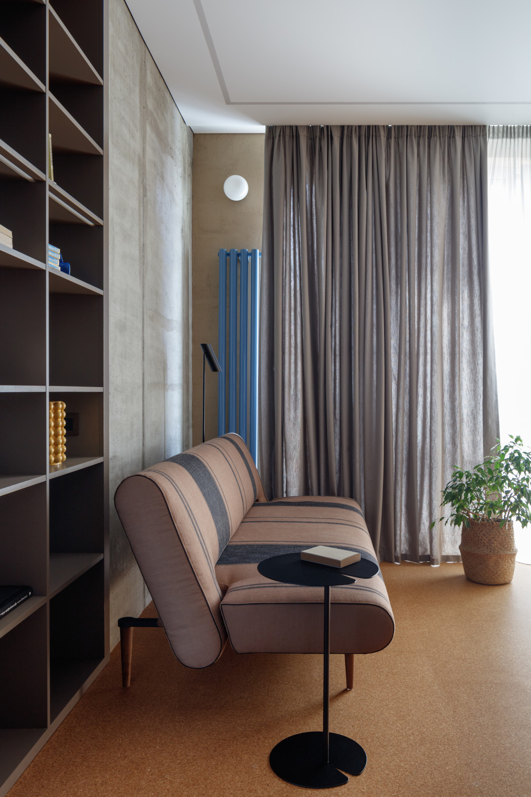 Houzz тур: Апартаменты 40 кв. м – из пробки и стеклоблоков