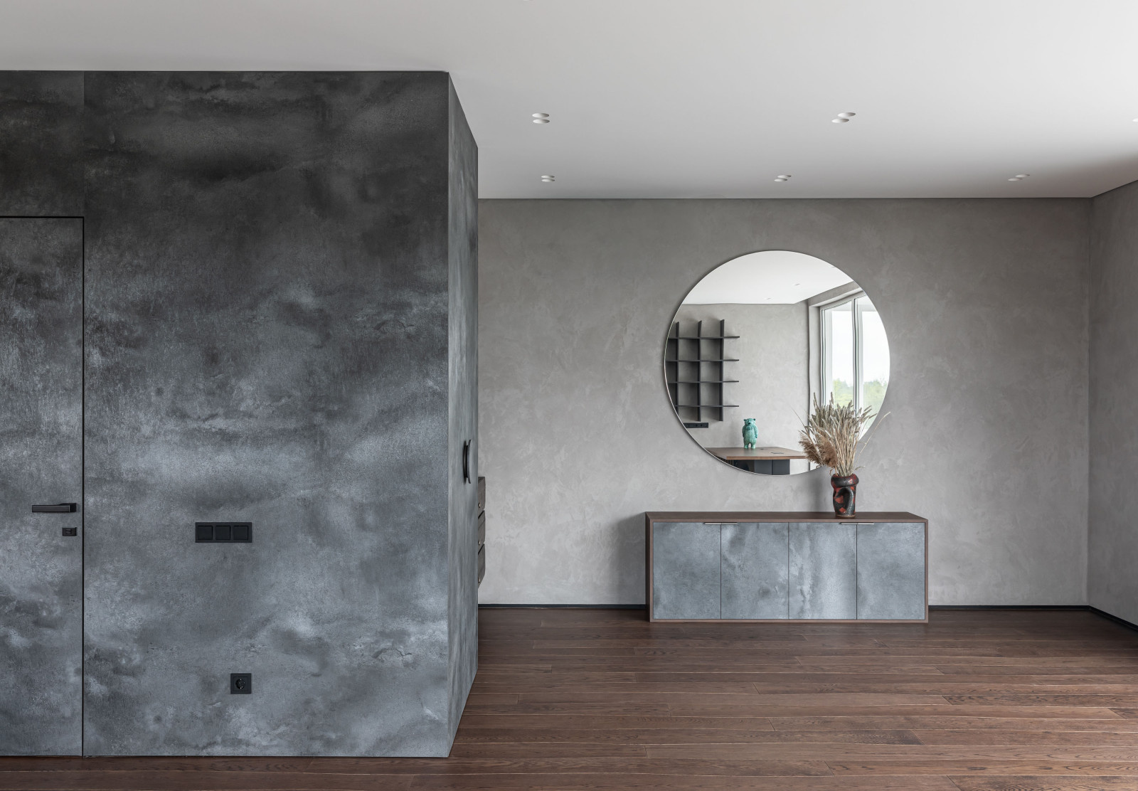 VYSHYTO HOUSE INTERIOR PART GREY