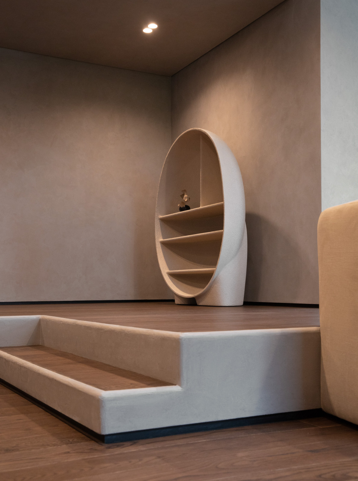 VYSHYTO HOUSE INTERIOR PART GREY