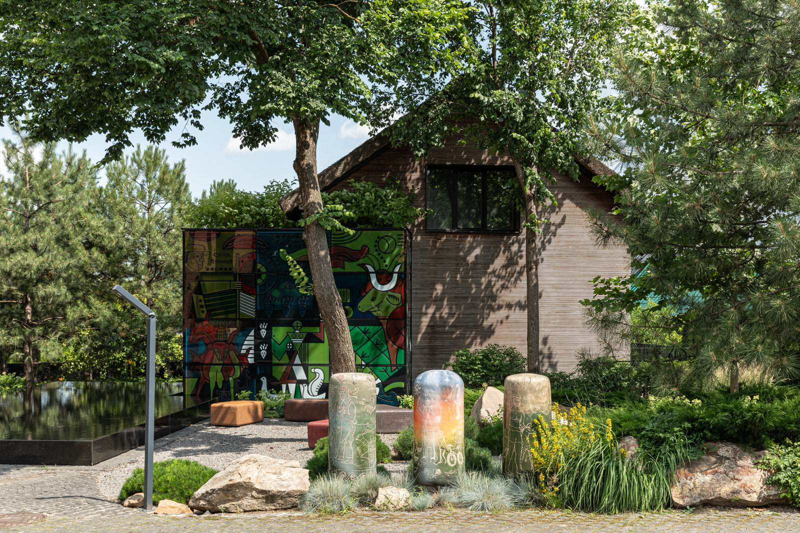 DYVO HUT
