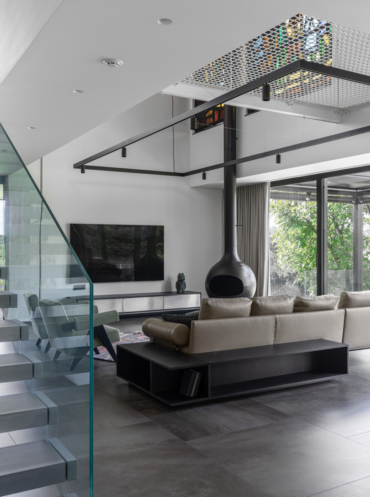 MRIIA HOUSE