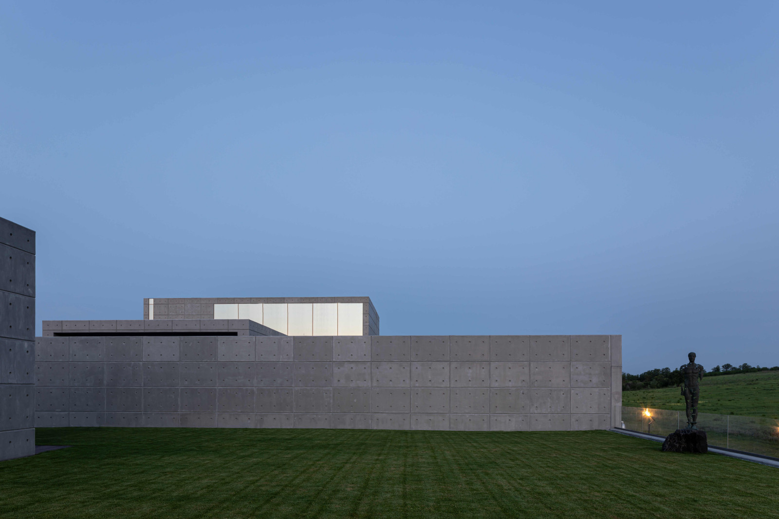 FUTAGO HOUSE