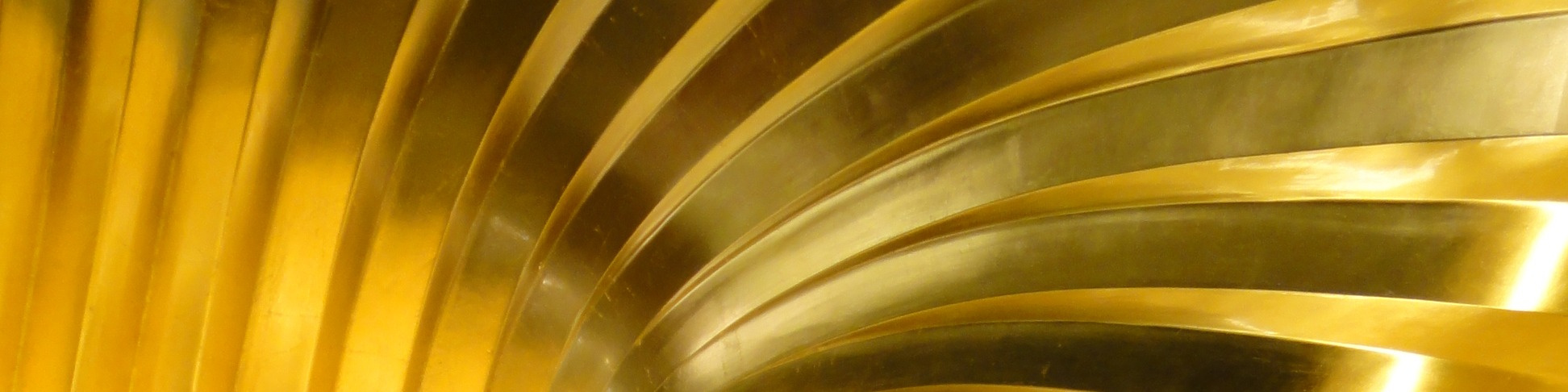 Фоновое изображение профиля Serge Zah